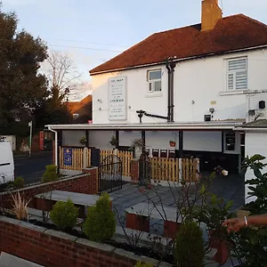 Swan Inn, Heathrow Airport Hotel Stanwell